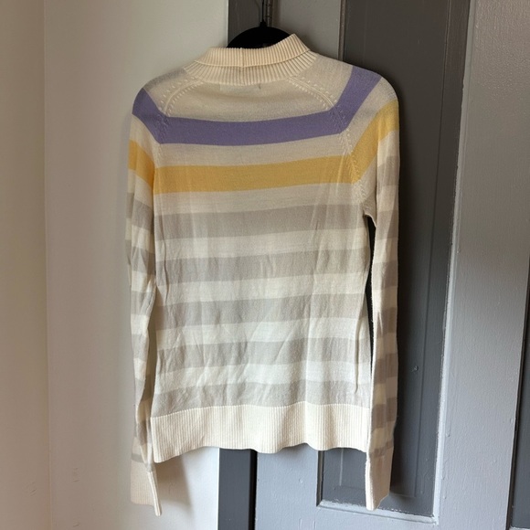 Nike Golf Cream and Yellow Turtleneck Sweater - Picture 2 of 3